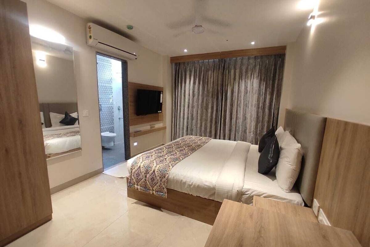 أغطية فراش متميزة وألحفة محشوة بالريش وأسرّة بإسفنج يتكيف مع شكل الجسم