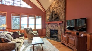 Smart TV, fireplace, DVD player, offices