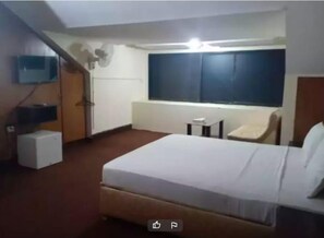 Deluxe Double Room | 1 bedroom, free WiFi, bed sheets