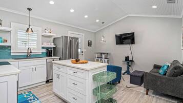 House (2 Bedrooms) | Property amenity