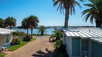 House (2 Bedrooms) | Property amenity