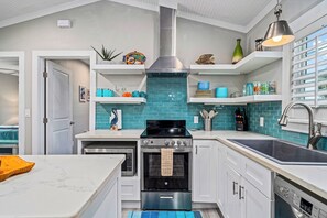 House (2 Bedrooms) | Property amenity