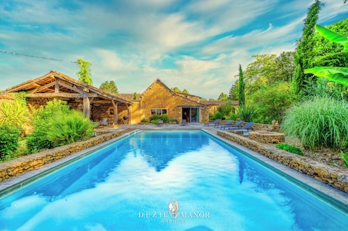 Dezie Manor Grange and Gardens near Sarlat la Caneda