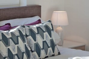 2 slaapkamers, een strijkplank/strijkijzer, wifi, beddengoed