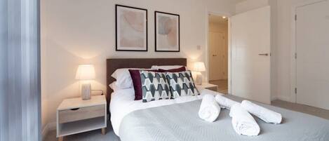 2 dormitorios, tabla de planchar con plancha, wifi y ropa de cama