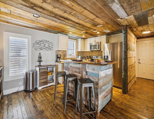 The Wooden Fin by Ryson Vacation Rentals