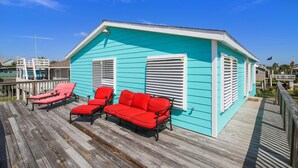 House (3 Bedrooms) | Property amenity - The Wooden Fin by Ryson Vacation Rentals (Galveston)