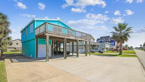 House (3 Bedrooms) | Property amenity - The Wooden Fin by Ryson Vacation Rentals (Galveston)