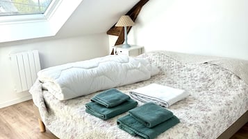 6 chambres, fer et planche Ă  repasser, draps fournis