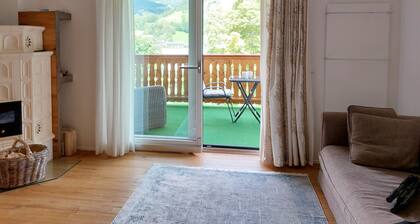 ALPENFLAIR-Inciting ski-to-door apartment