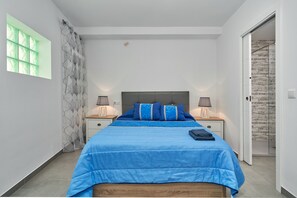 3 camere, ferro/asse da stiro, Wi-Fi gratuito, lenzuola