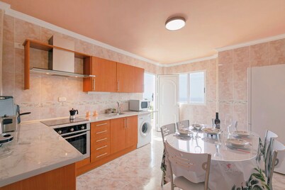 Finca "Clemente House, Private Pool" with Sea View, Private Terrace & Wi-Fi
