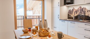 Holiday Apartment "Planerhof Apartment Lilie" with Mountain View, Shared Terrace and Wi-Fi