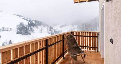 Ferienwohnung "Planerhof Apartment Lilie" mit Bergblick, Gemeinschaftsterrasse und WLAN