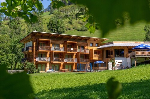 Ferienwohnung "Le Table B" mit Bergblick, Garten und WLAN