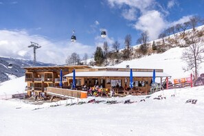 Exterior - Apartment "Le Table D" with Mountain View, Garden & Wi-Fi (St. Vigil in Enneberg)