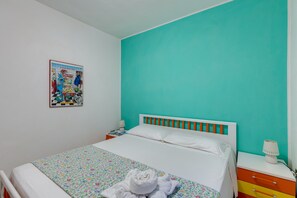 3 camere, ferro/asse da stiro, Wi-Fi gratuito, lenzuola