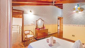 2 habitaciones, tabla de planchar con plancha y wifi gratis