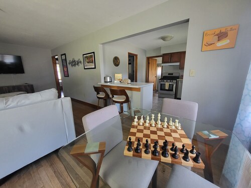 The Bread & Butter-Near IU-2 Kings-1 Qu.-7 Parking Spaces and Bicycles!

