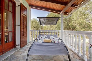 Terrace/patio - Holiday Apartment "Areti Orfeas Apartment 7" near Beach with Balcony & Wi-Fi (Zakynthos)