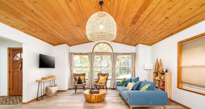 Lovely Home in Pollock Pines with Hot Tub