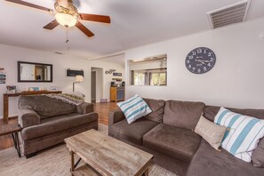 Smart TV, fireplace, DVD player, books