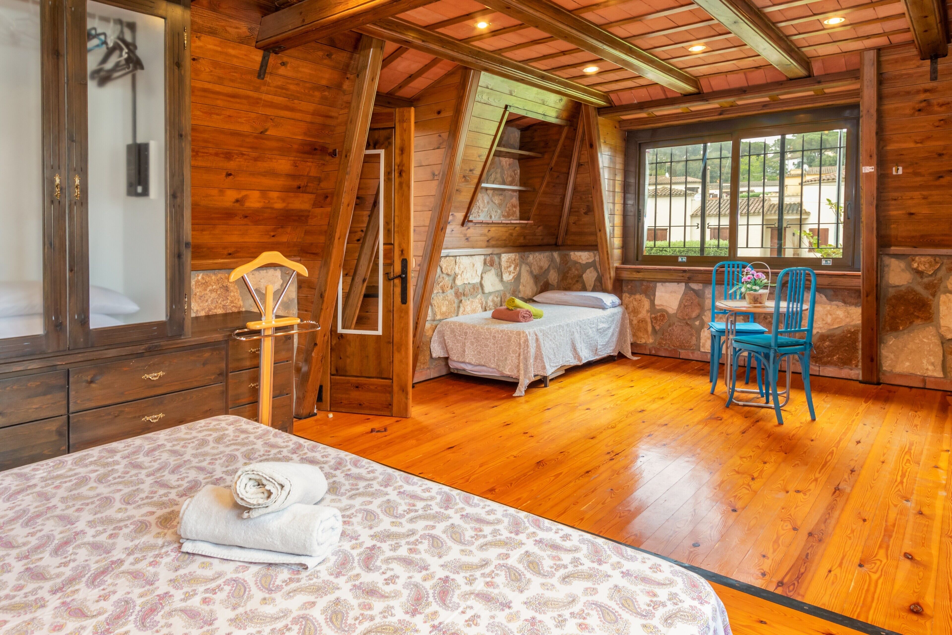 3 chambres, Wi-Fi gratuit, draps fournis