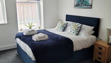 1 bedroom, desk, iron/ironing board, free WiFi