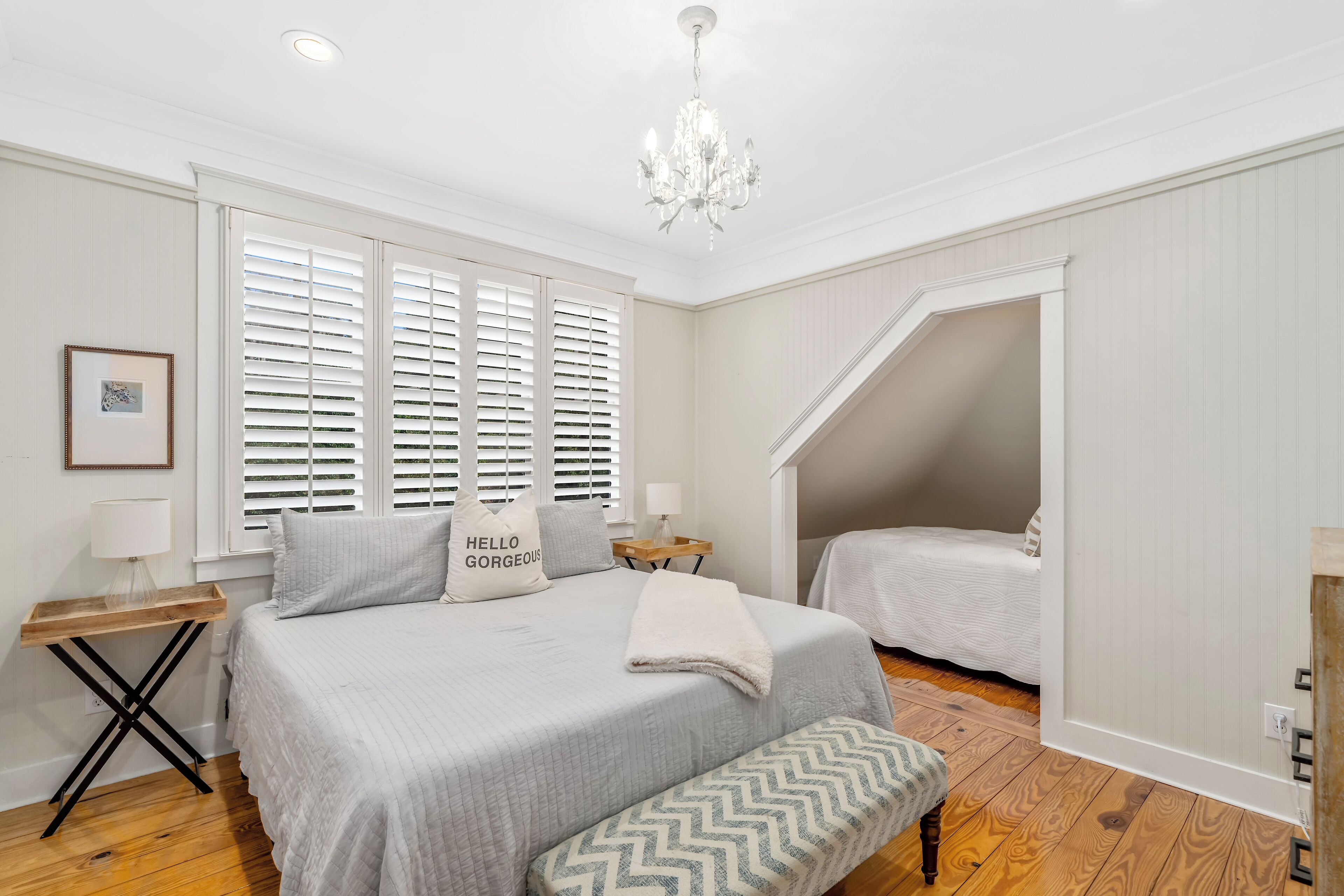 4 bedrooms, desk, iron/ironing board, free WiFi