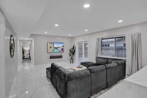 TV, fireplace, offices