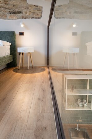 Camera Tintori | Desk, soundproofing, free WiFi, bed sheets - A Casa di BiaGio B&B (Rapolano Terme)