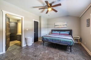 2 bedrooms, free WiFi, bed sheets, wheelchair access