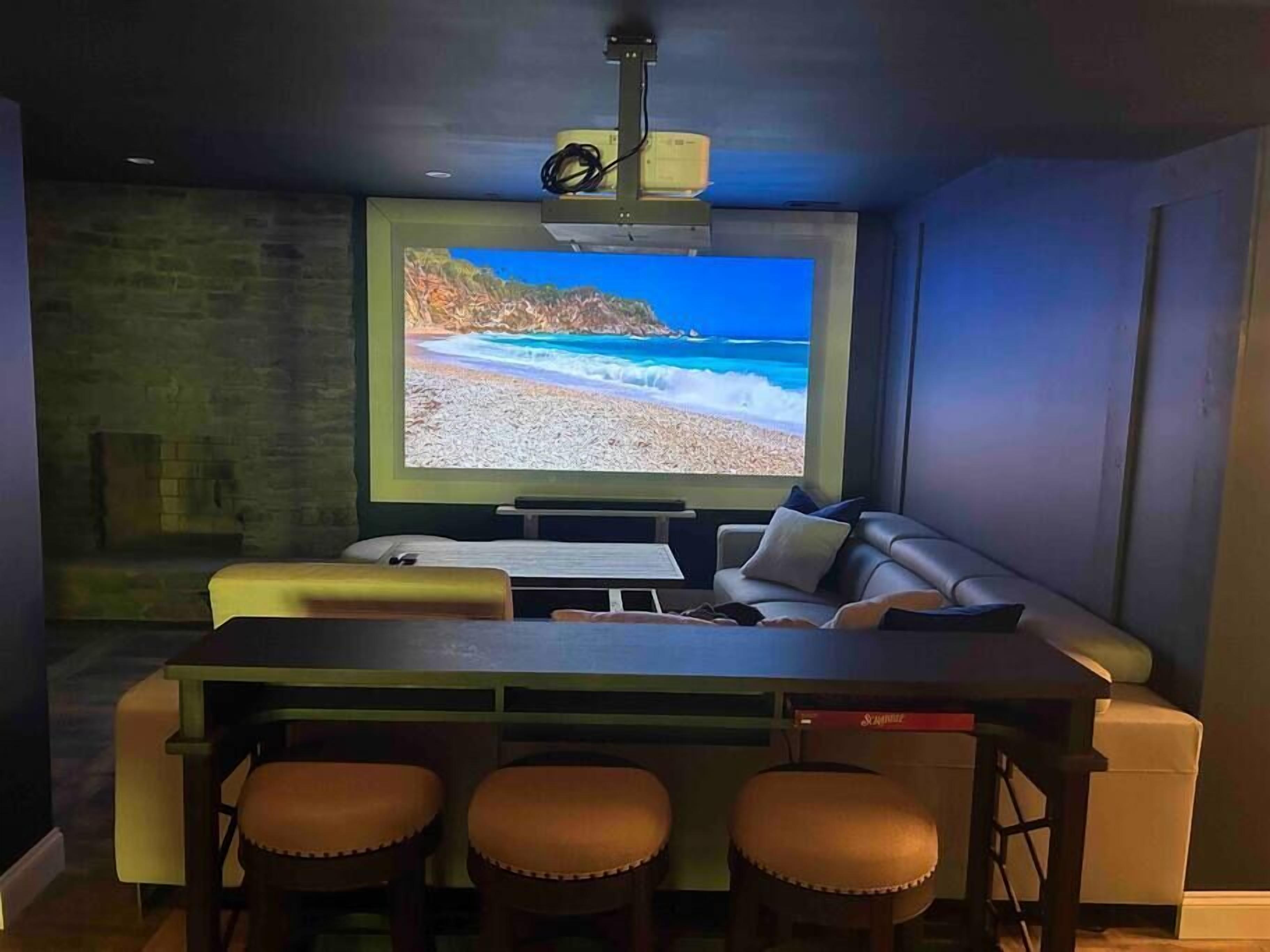 TV, peis og stereoanlegg