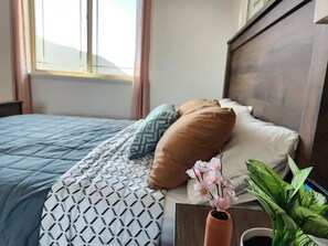 4 bedrooms, iron/ironing board, free WiFi, bed sheets - Brand New 4BHK Home! Ocean and Mountain View! (Waianae)