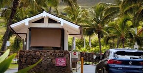 Property grounds - Brand New 4BHK Home! Ocean and Mountain View! (Waianae)