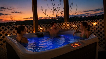 Luxury 5BR 4BA with Heated Pool, Pet Yes EV Charge