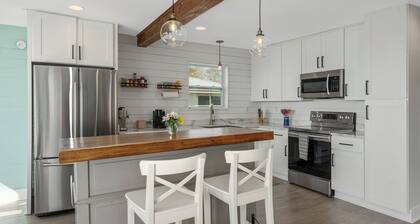 Waterfront Paradise - Bay Sunsets - Rejuvenate