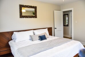 3 Schlafzimmer, Schreibtisch, Bügeleisen/Bügelbrett, kostenloses WLAN