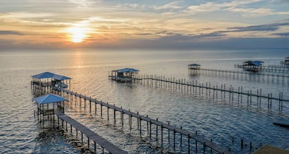 Waterfront Paradise - Bay Sunsets - Rejuvenate