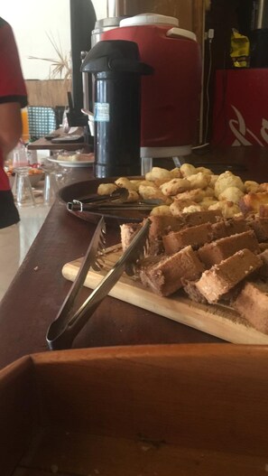 뷔페 아침 식사