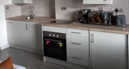 Well Equipped Studio Apartment