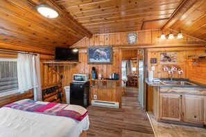 1 bedroom, iron/ironing board, travel crib, WiFi