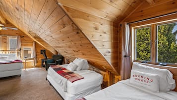 2 bedrooms, iron/ironing board, travel crib, WiFi