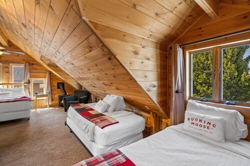 Bucking Moose Cowboy Cabin (#10)