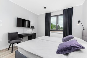 5 makuuhuonetta, silitysrauta/-lauta, ilmainen Wi-Fi, vuodevaatteet