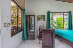 1 chambre, coffres-forts dans les chambres, bureau