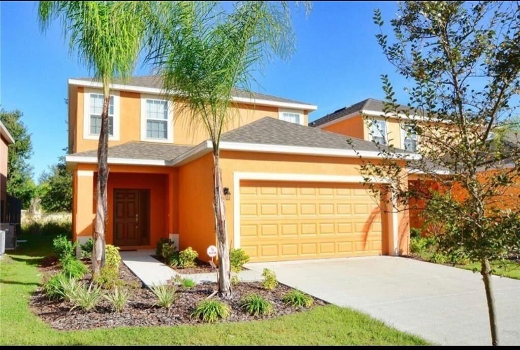Spacious Home Away from Home w Pool and Hot Tub, 6mi -Disney & 10mi -Universal