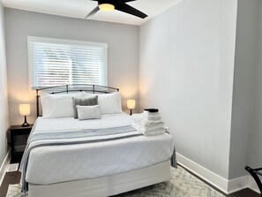 3 bedrooms, desk, iron/ironing board, travel crib