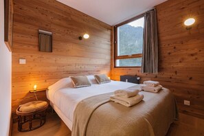 2 chambres, fer et planche à repasser, lit parapluie, Wi-Fi gratuit