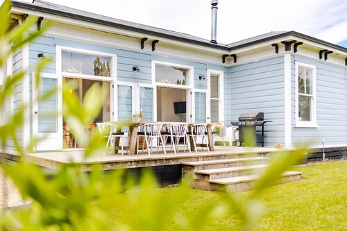 2024 Bach of the Year Property
Fully renovated villa in heart of Greytown